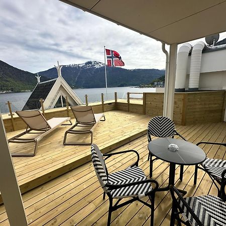 Hofslund Fjord Hotel Sogndal Esterno foto