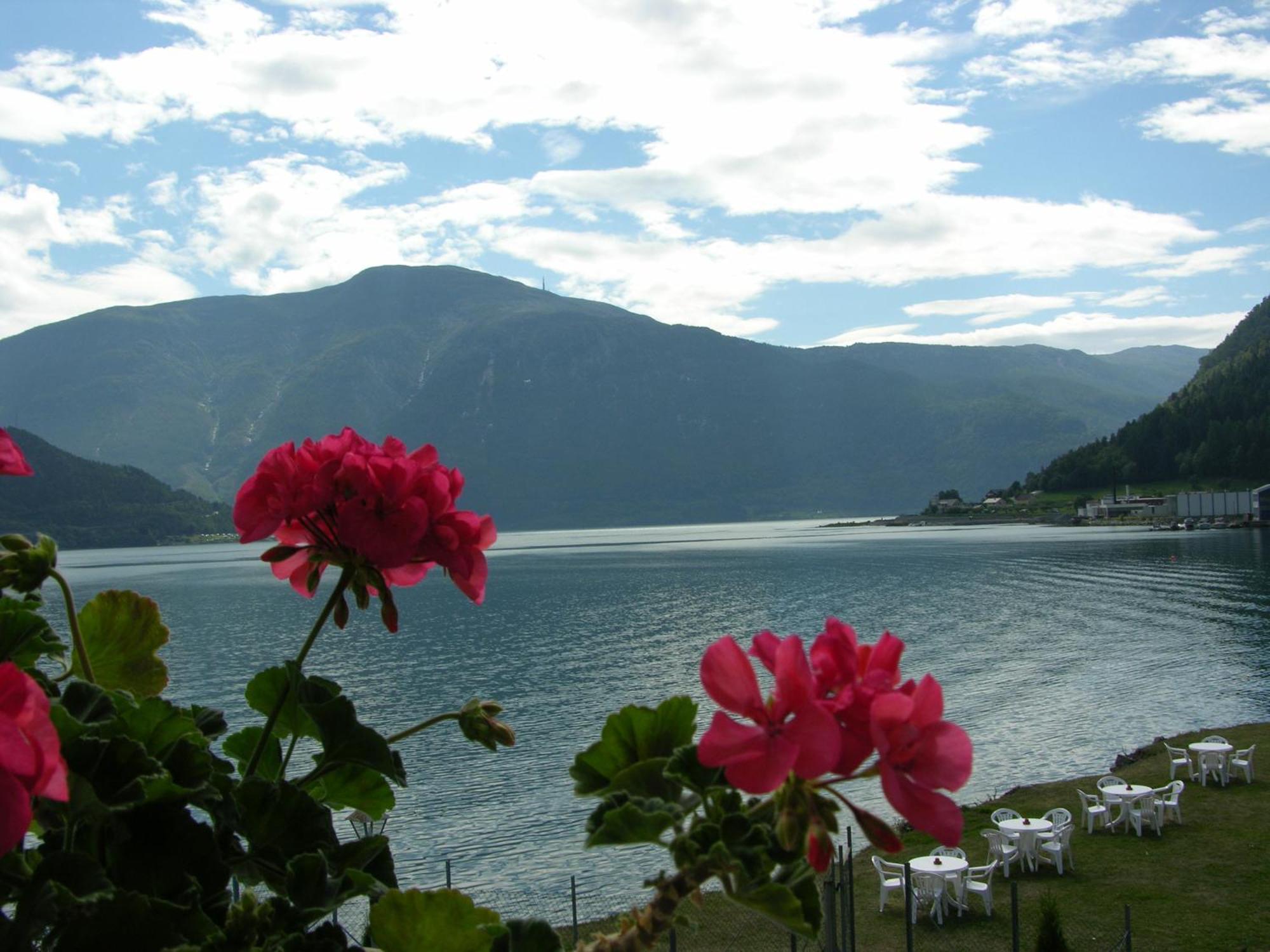 Hofslund Fjord Hotel Sogndal Esterno foto