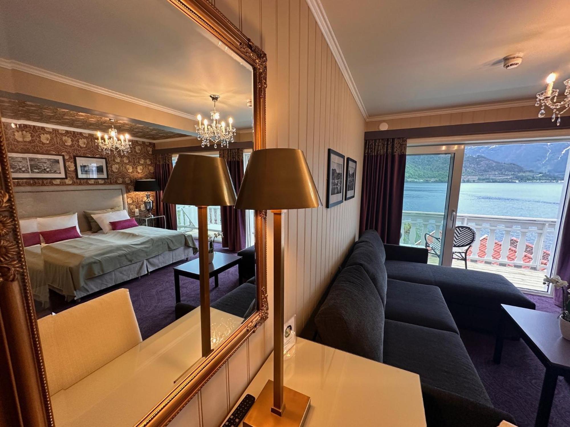 Hofslund Fjord Hotel Sogndal Esterno foto