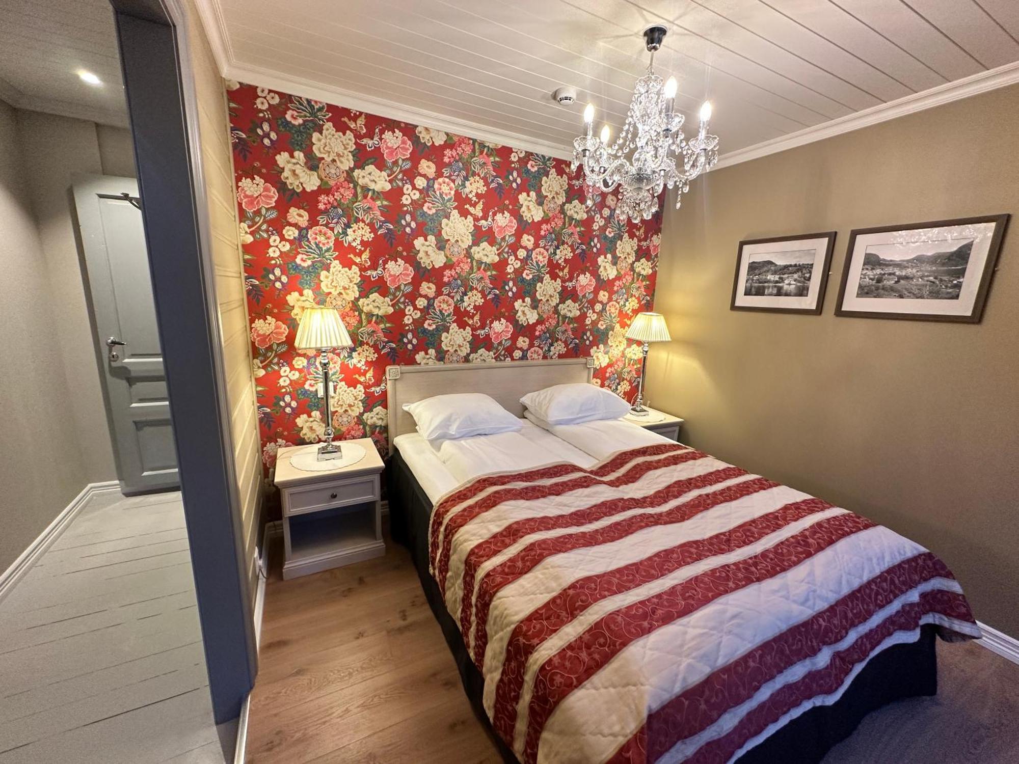 Hofslund Fjord Hotel Sogndal Esterno foto
