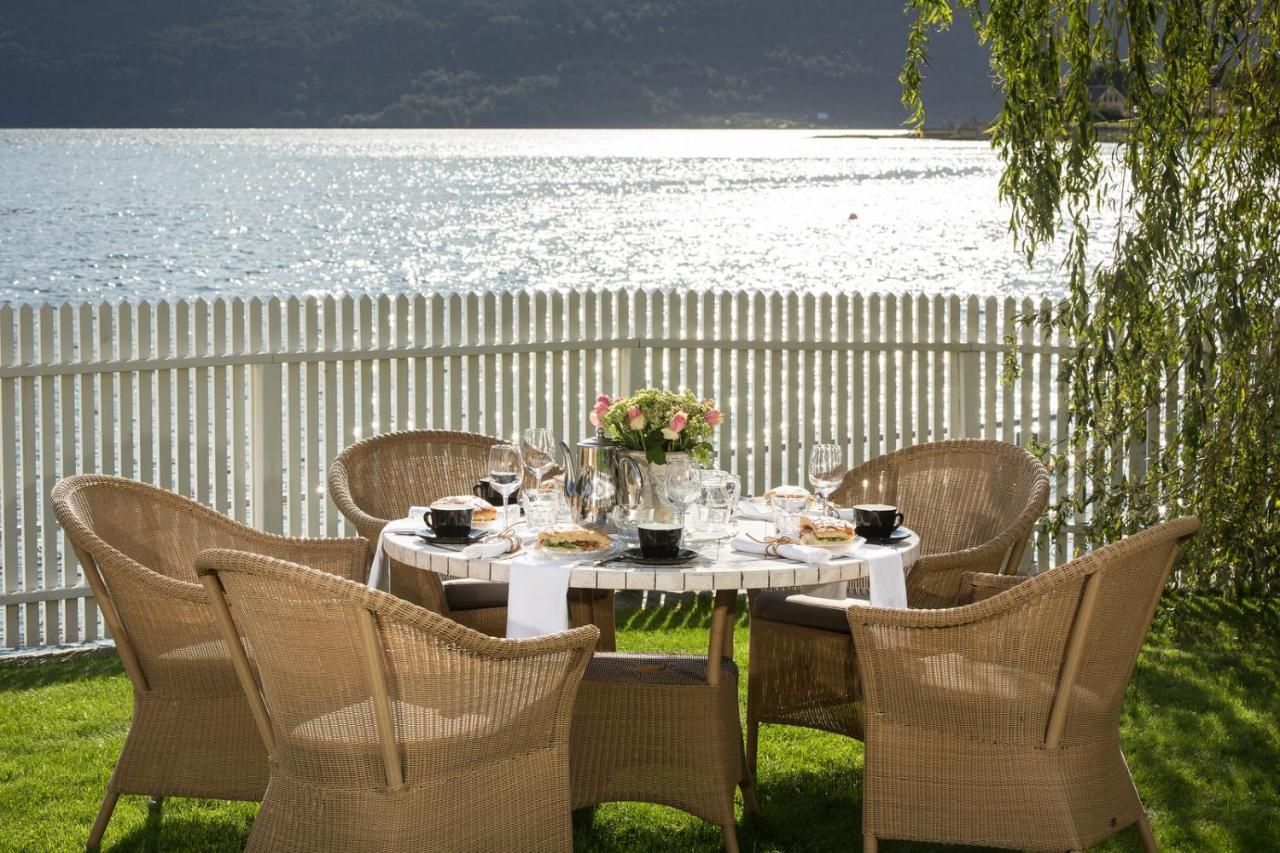 Hofslund Fjord Hotel Sogndal Esterno foto