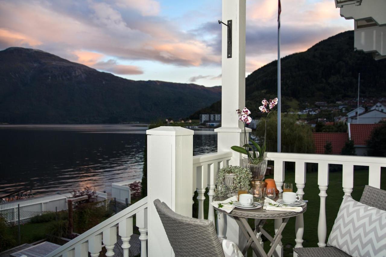 Hofslund Fjord Hotel Sogndal Esterno foto